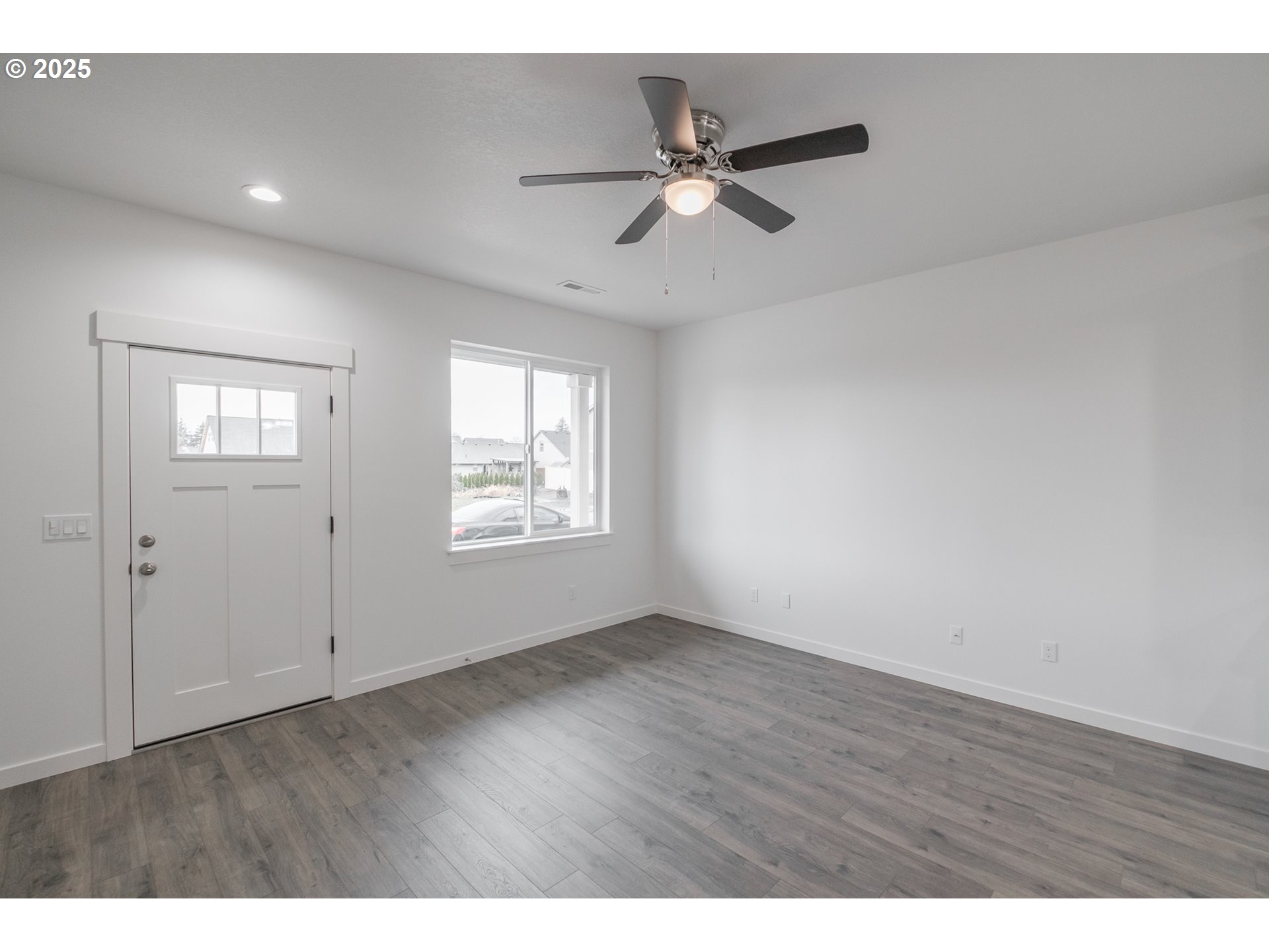 Lebanon, Oregon 97355, United States, 3 Bedrooms Bedrooms, ,2 BathroomsBathrooms,Residential,Active,77622