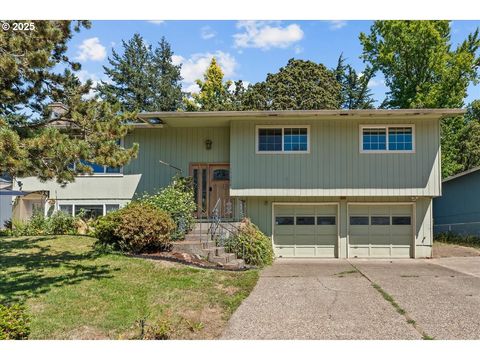 17634 SE CRYSTAL LN Milwaukie OR 97267