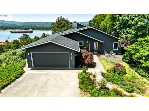 753 N 2ND ST Kalama WA 98625