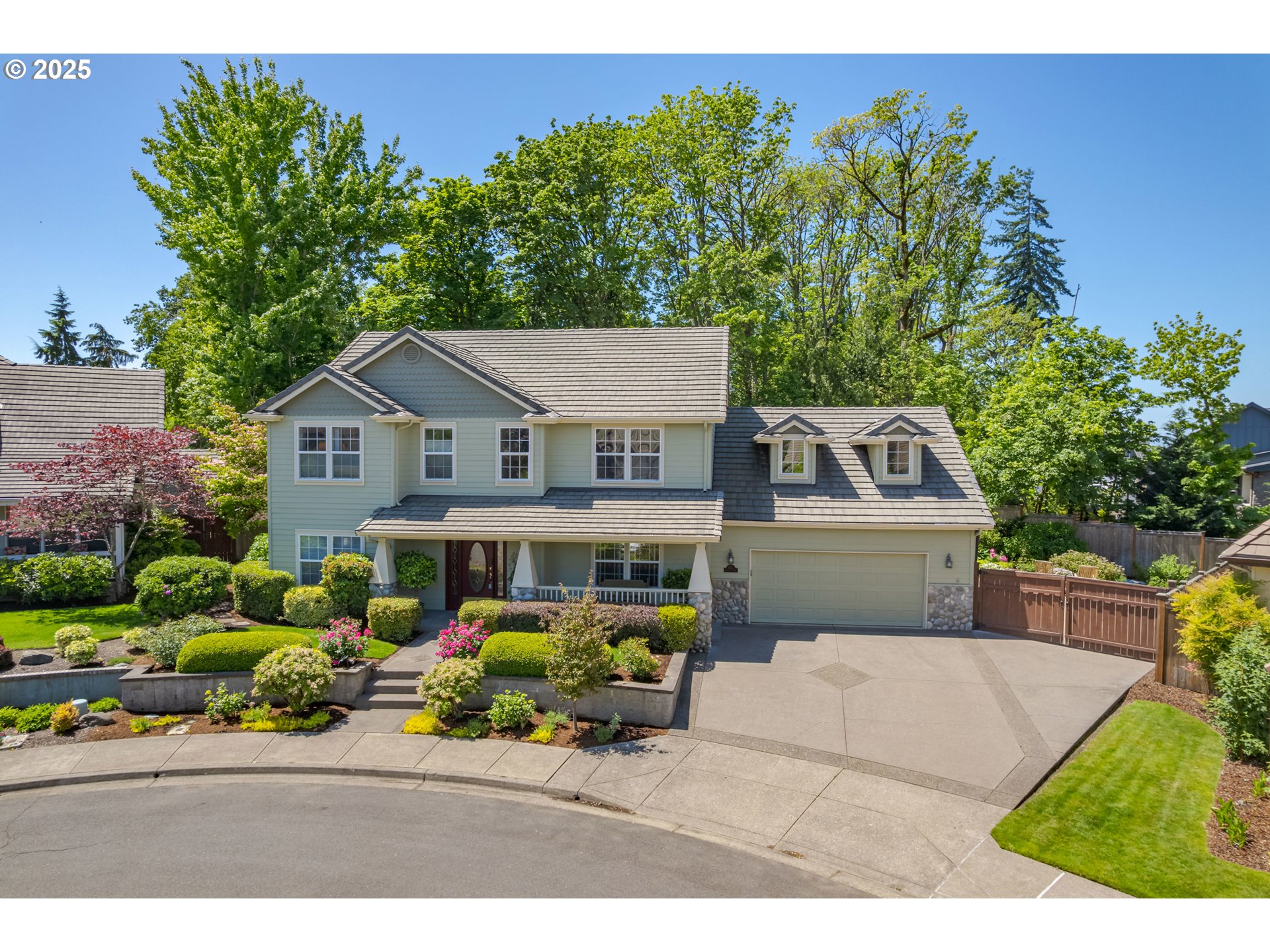 3822 MIRROR POND WAY