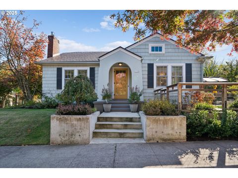 1630 SE TOLMAN ST Portland OR 97202