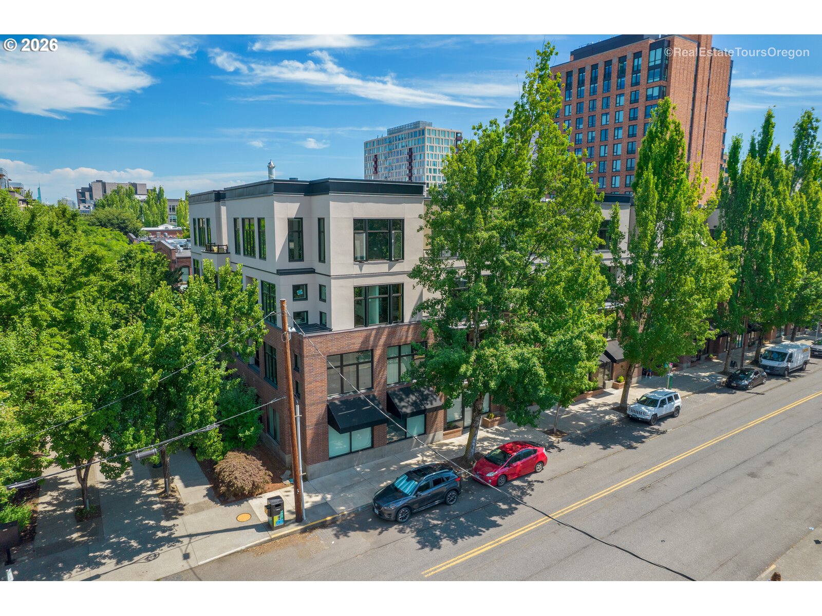 618 NW 12TH AVE 303