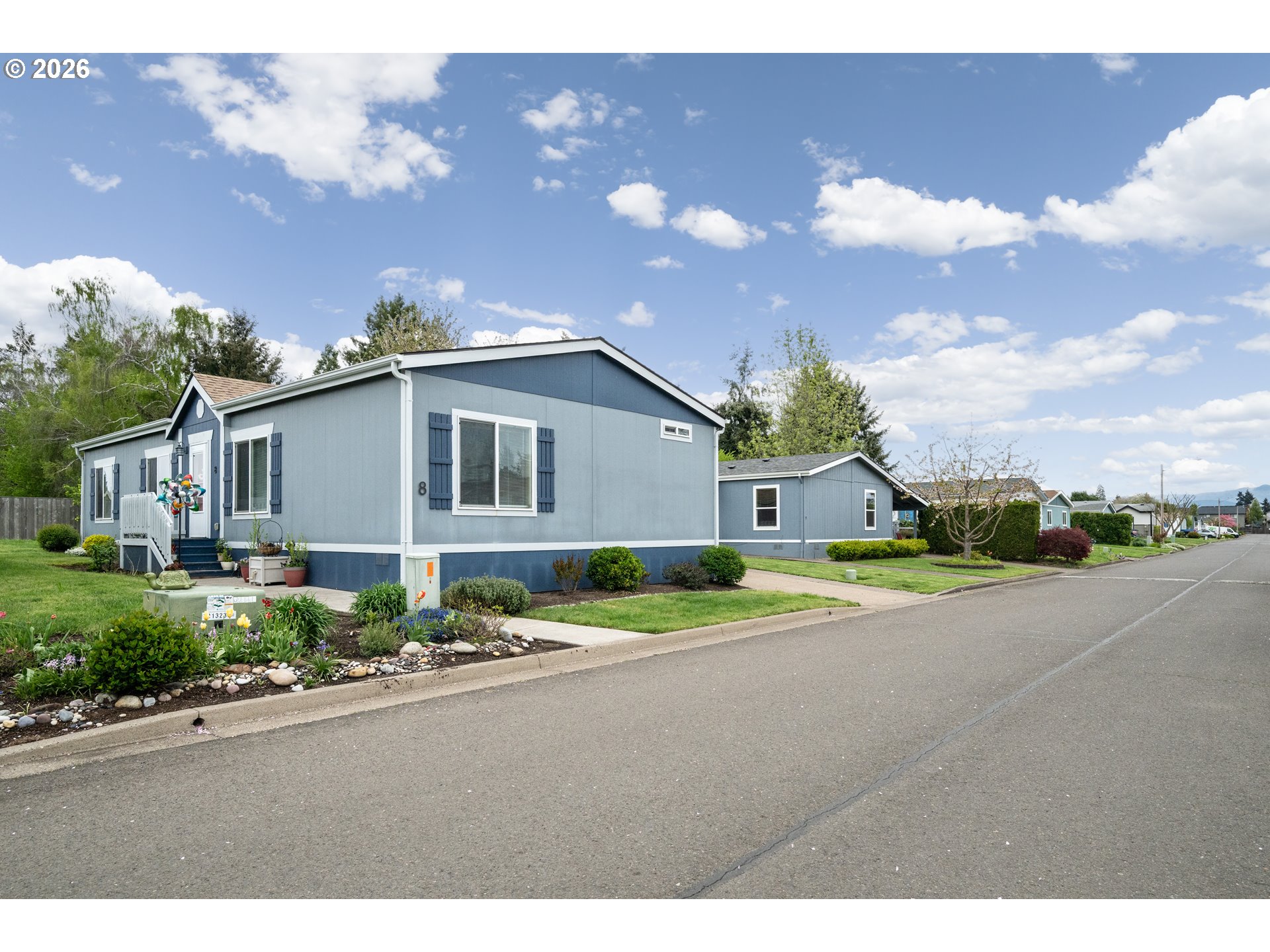 310 PITNEY LN #8