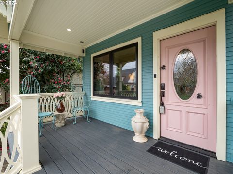 A home in Newberg