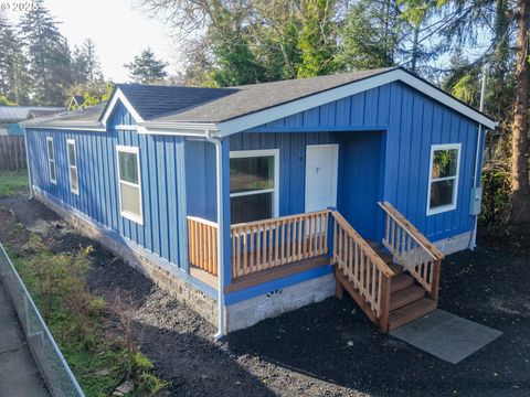 Photo of 90766 Hollywood Ln, Coos Bay, OR 97420 (MLS # 624840864)