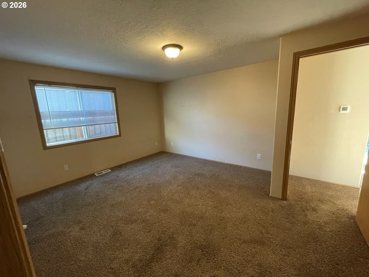 2456 CONNEMARA CT SE