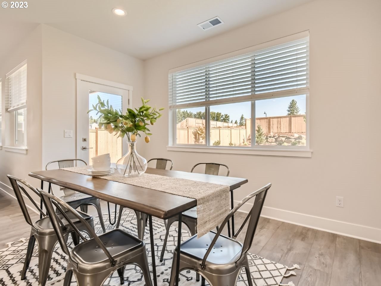 Sherwood, Oregon 97140, United States, 5 Bedrooms Bedrooms, ,3 BathroomsBathrooms,Residential,Pending,21261