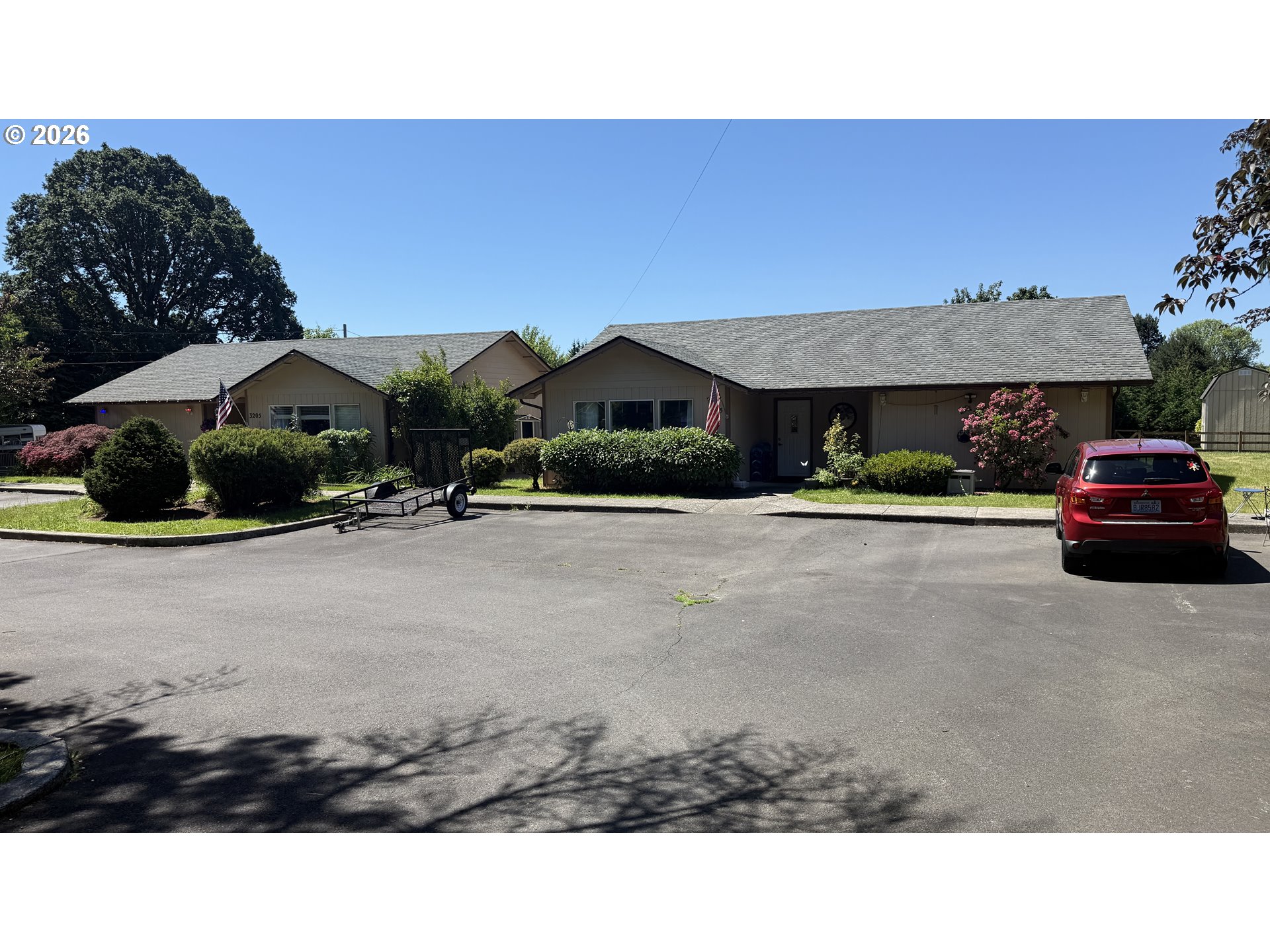 3205 PACIFIC WAY
