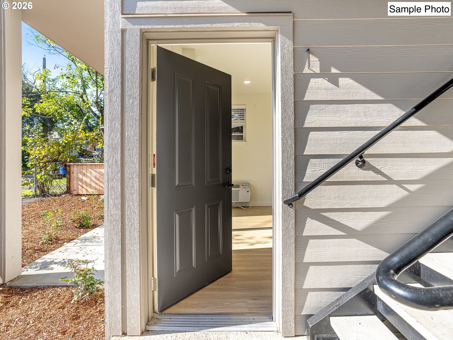 6115 NE MULTNOMAH ST 2