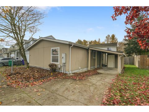 521 NE MARINERS LOOP 79 Portland OR 97211