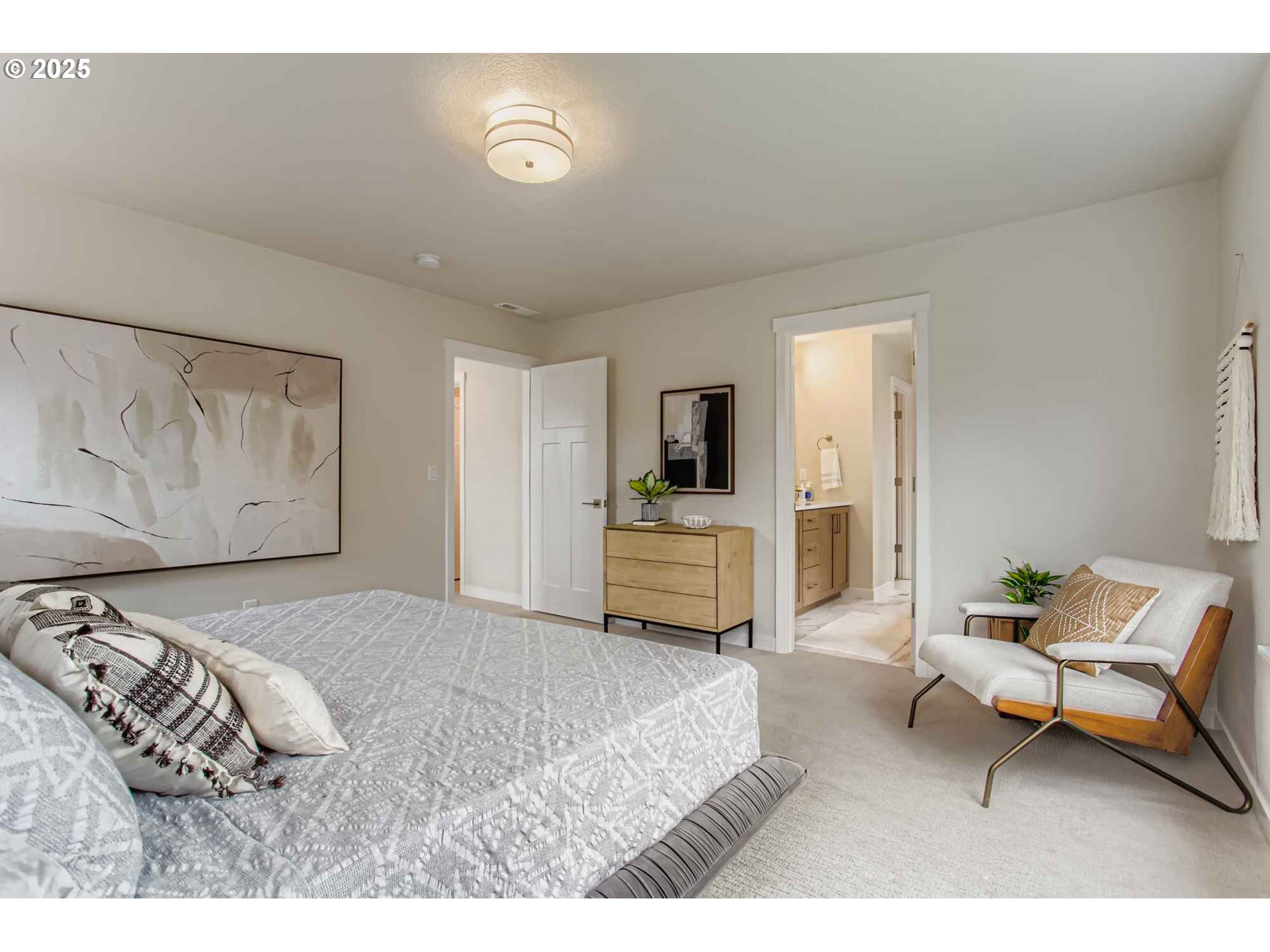 Beaverton, Oregon 97007, United States, 5 Bedrooms Bedrooms, ,4 BathroomsBathrooms,Residential,Active,140362