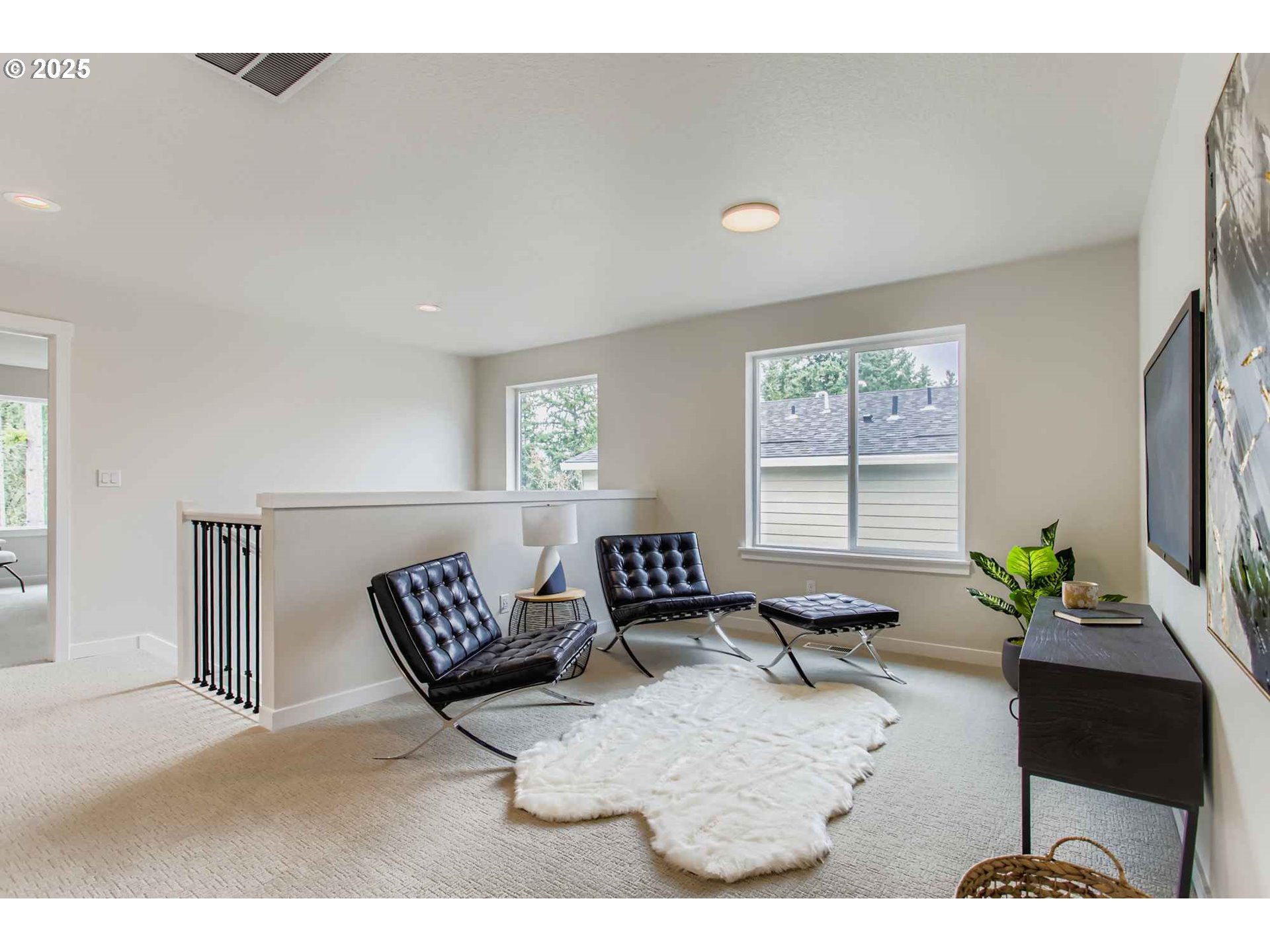 Beaverton, Oregon 97007, United States, 5 Bedrooms Bedrooms, ,4 BathroomsBathrooms,Residential,Active,140362