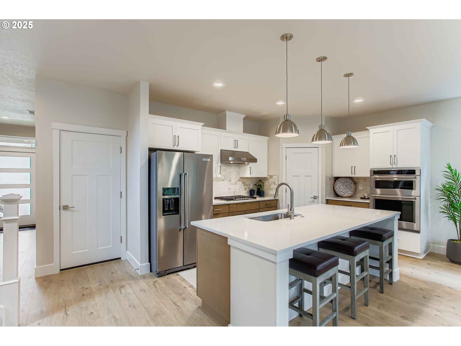 Beaverton, Oregon 97007, United States, 5 Bedrooms Bedrooms, ,4 BathroomsBathrooms,Residential,Active,140362