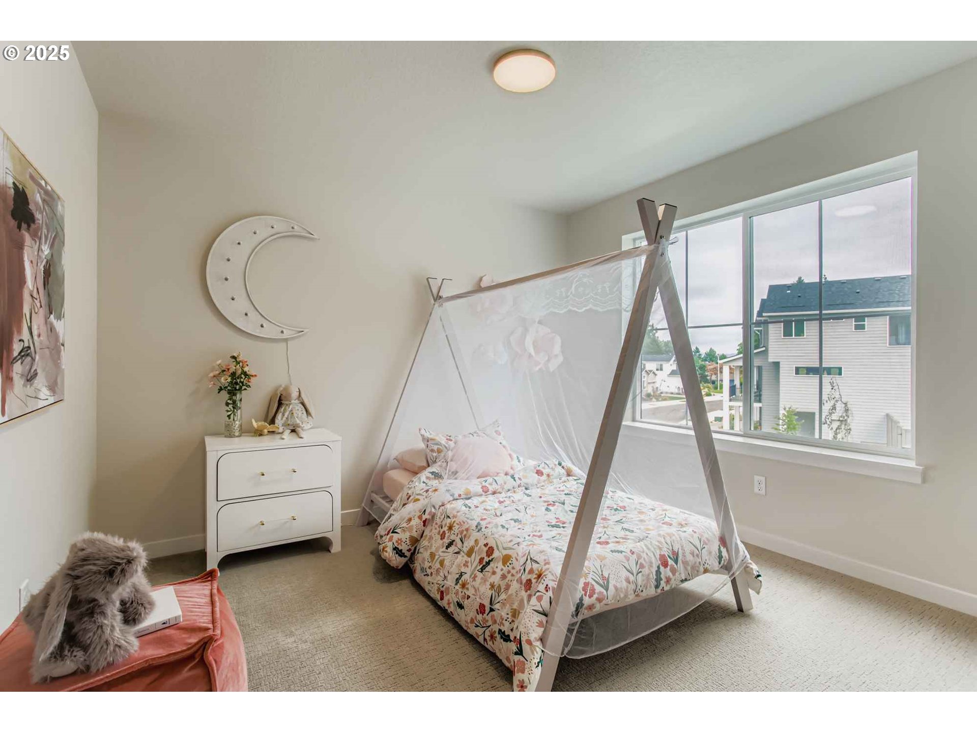 Beaverton, Oregon 97007, United States, 5 Bedrooms Bedrooms, ,4 BathroomsBathrooms,Residential,Active,140362