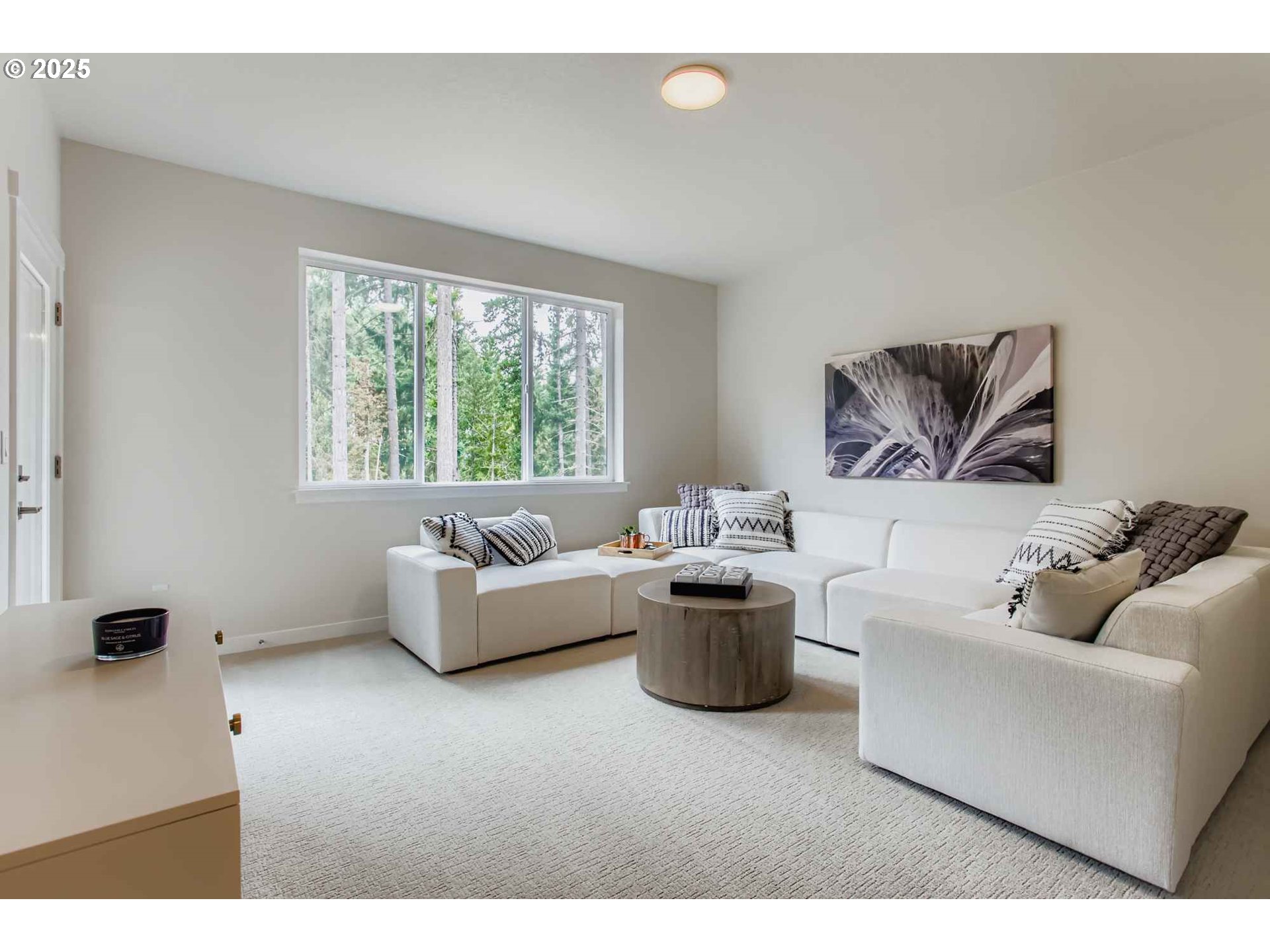 Beaverton, Oregon 97007, United States, 5 Bedrooms Bedrooms, ,4 BathroomsBathrooms,Residential,Active,140362