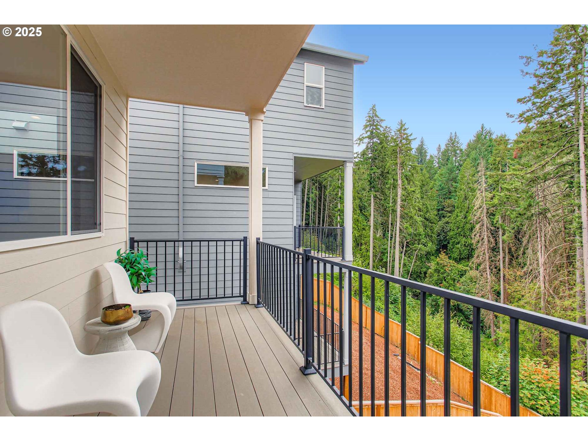 Beaverton, Oregon 97007, United States, 5 Bedrooms Bedrooms, ,4 BathroomsBathrooms,Residential,Active,140362