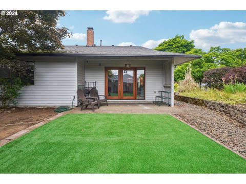 A home in Tigard