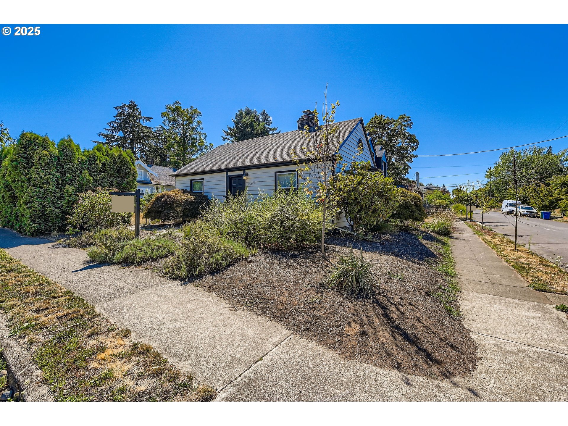 2705 SE 67TH AVE