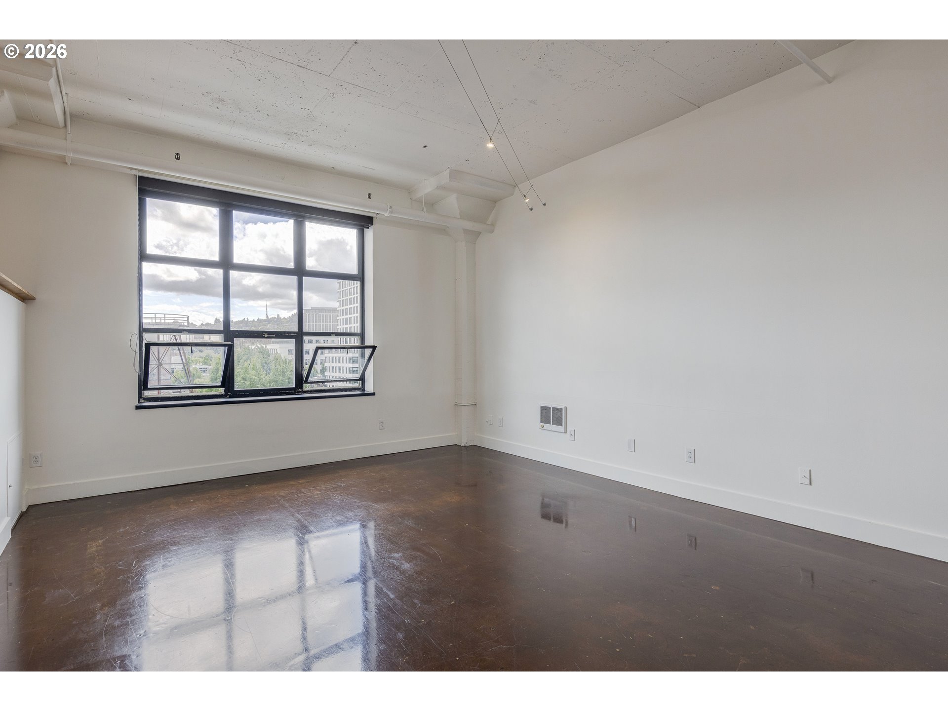 1314 NW IRVING ST 605
