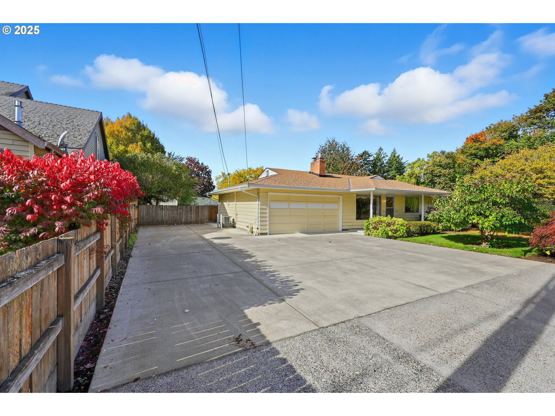 245 SE JUNIPER AVE