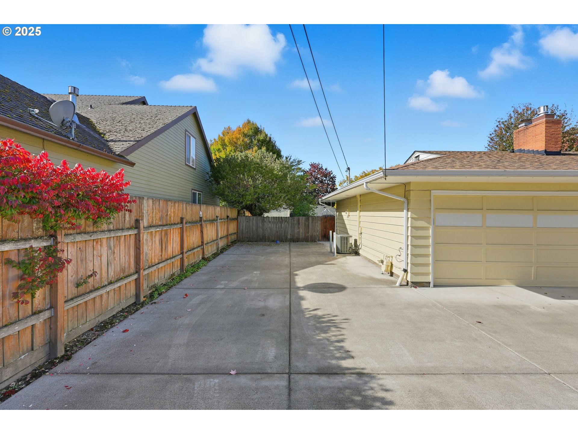 245 SE JUNIPER AVE