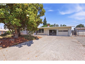1995 SMITHOAK ST Eugene OR 97404