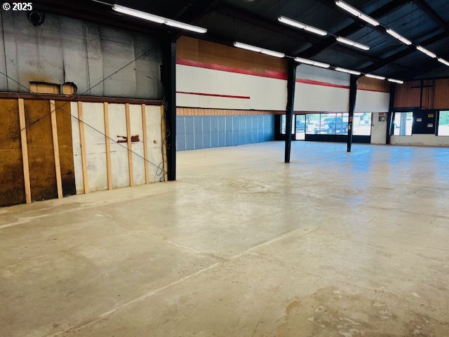 Tillamook, Oregon 97141, United States, ,Commercial,Active,184645