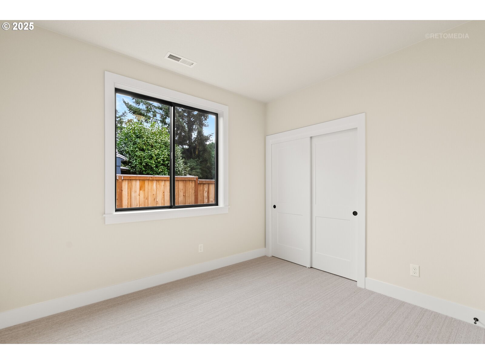 Portland, Oregon 97225, United States, 3 Bedrooms Bedrooms, ,2 BathroomsBathrooms,Residential,Active,237729