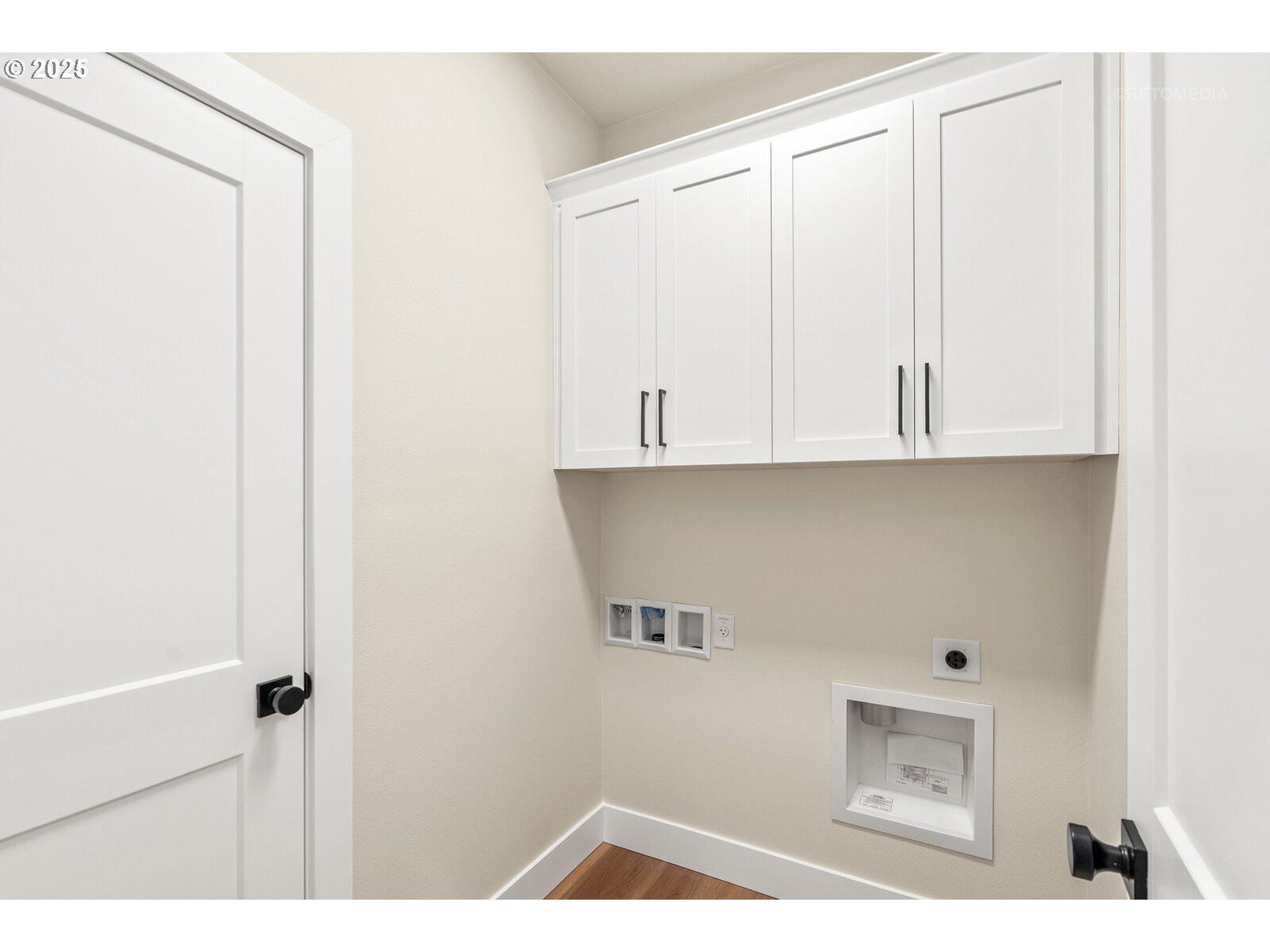 Portland, Oregon 97225, United States, 3 Bedrooms Bedrooms, ,2 BathroomsBathrooms,Residential,Active,237729