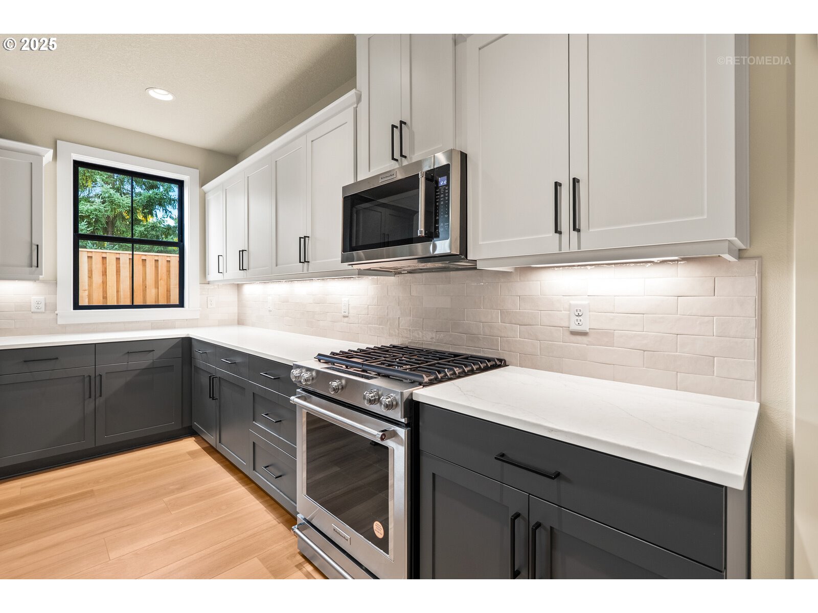 Portland, Oregon 97225, United States, 3 Bedrooms Bedrooms, ,2 BathroomsBathrooms,Residential,Active,237729