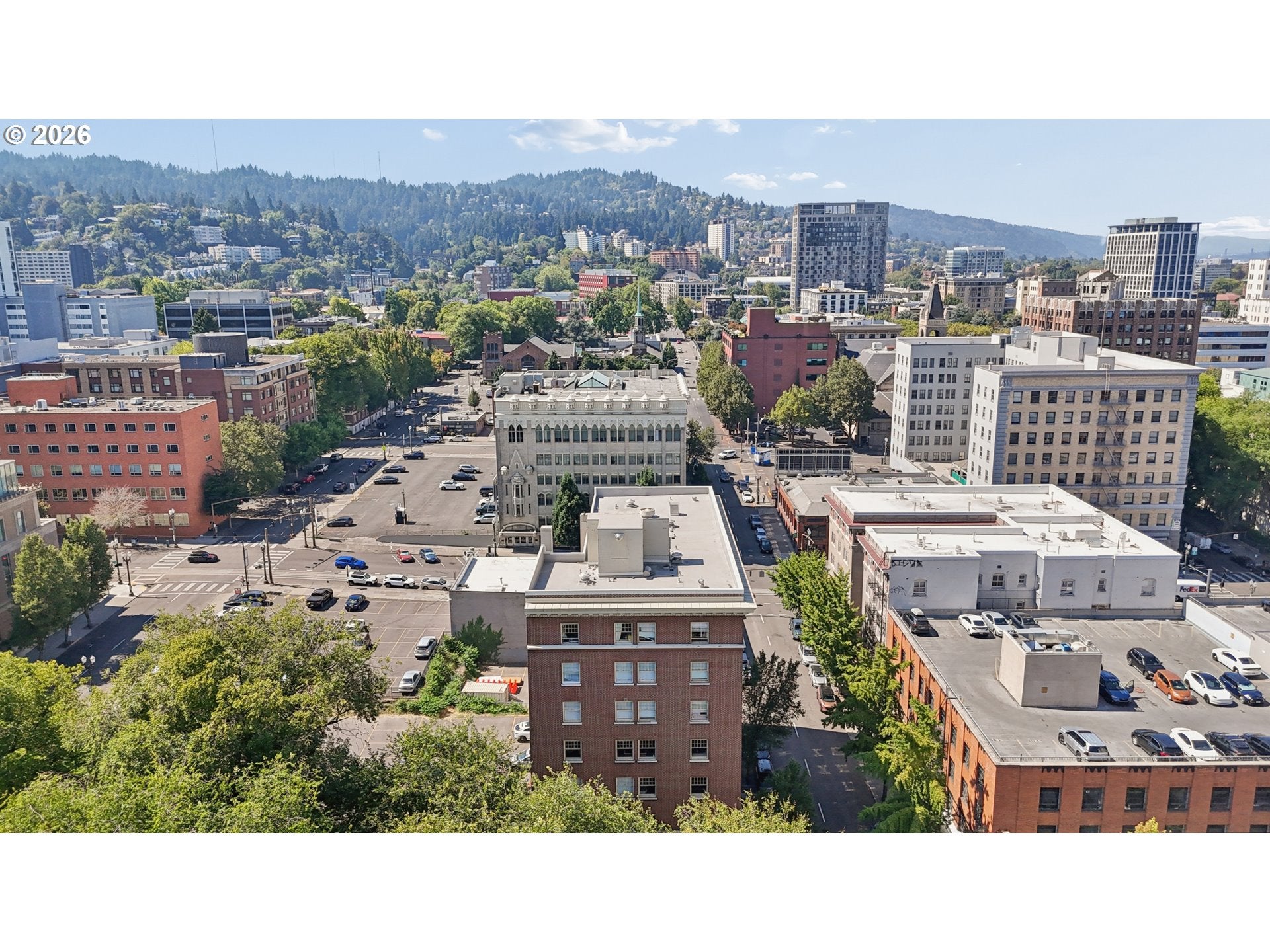 1005 SW PARK AVE #302