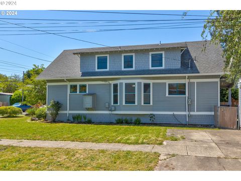 A home in Newberg