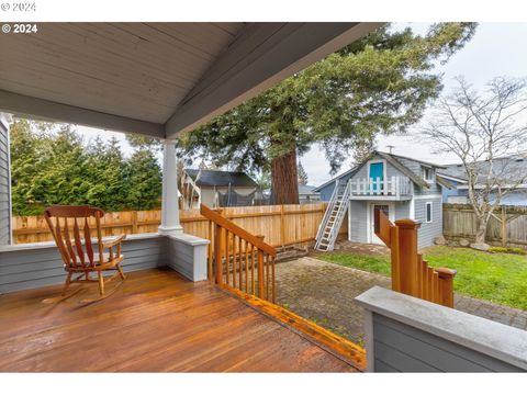 A home in Newberg