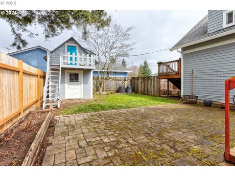 A home in Newberg