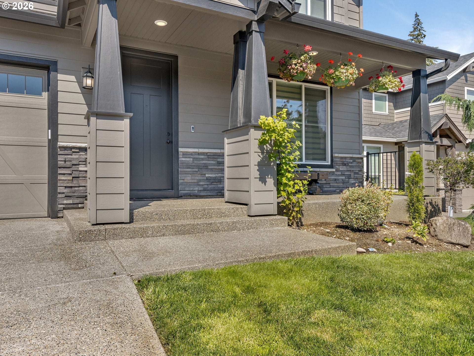 1001 S 50TH CT