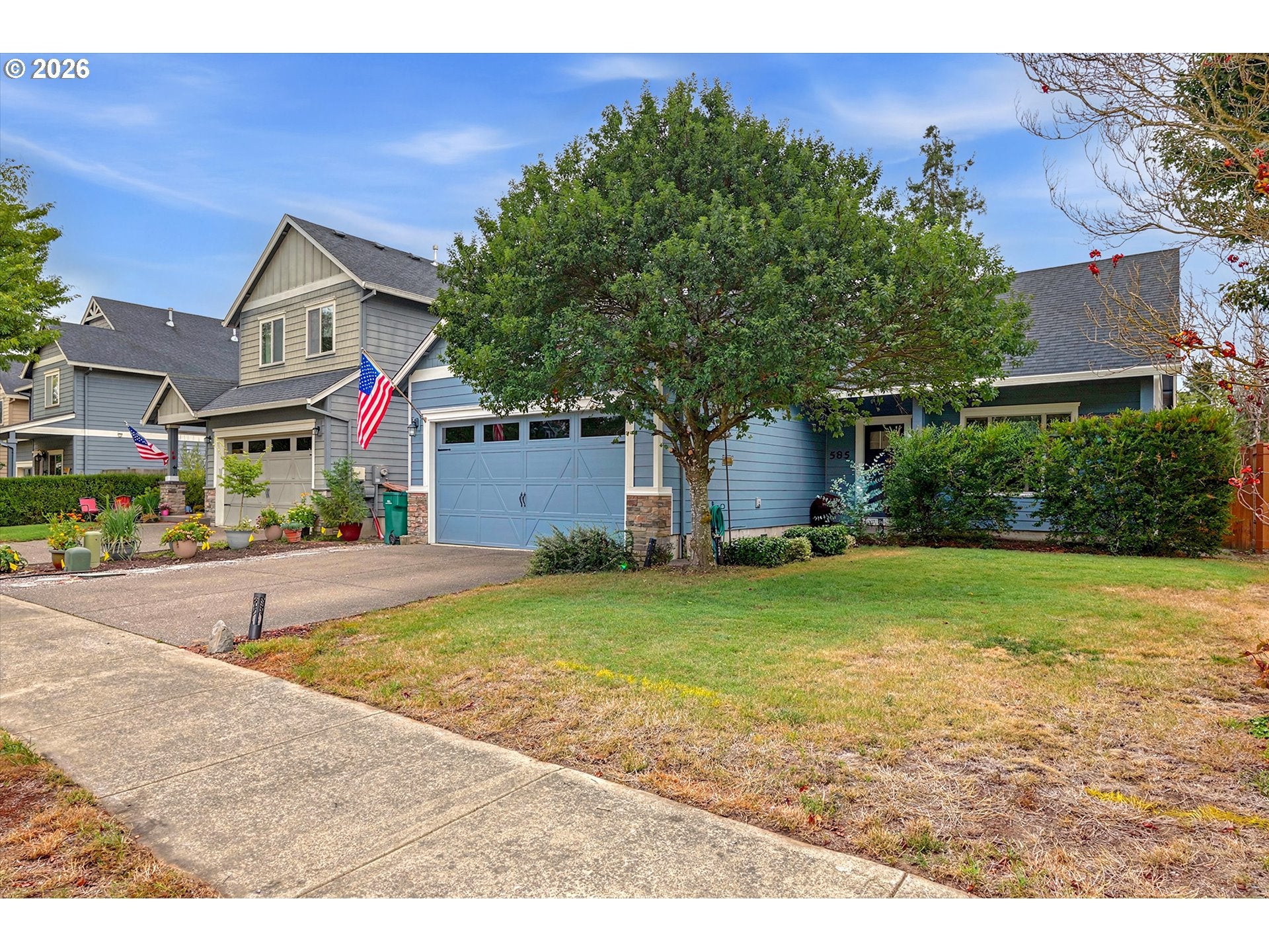 585 S DONNA DR