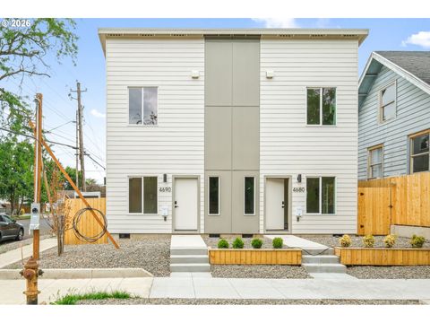 4690 N Congress AVE Portland OR 97217