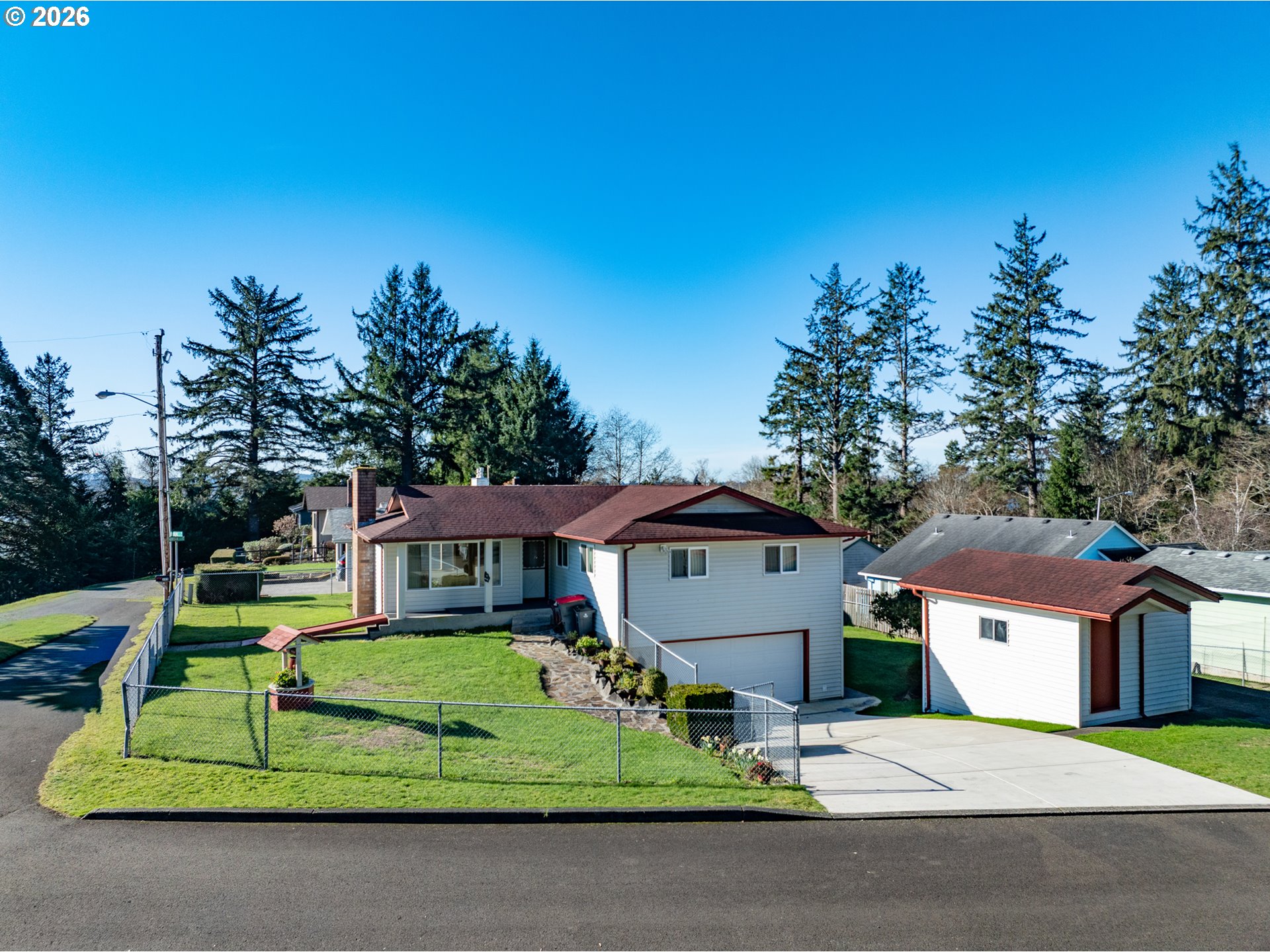 Photo 1 of 48 — 395 CUMBERLAND ST, Astoria, OR 97103