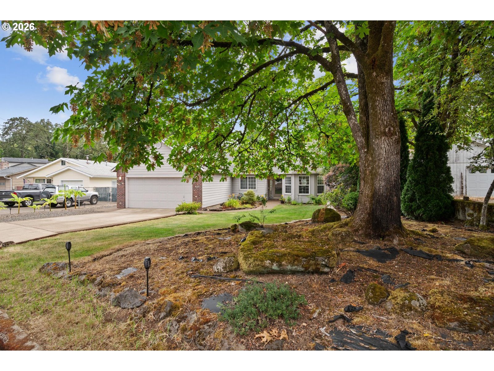 925 DONNA LYNN WAY
