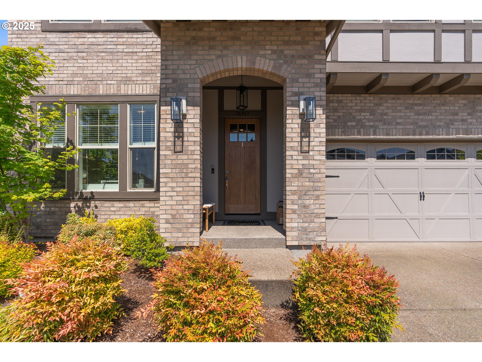 16943 SW SNOWDALE ST