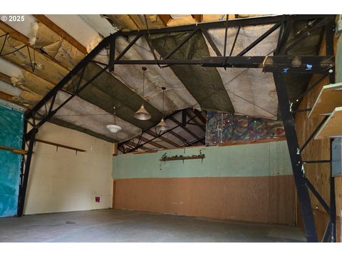 Tiny photo for 49626 High Prairie Loop, Oakridge, OR 97463 (MLS # 360069309)