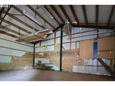 Tiny photo for 49626 High Prairie Loop, Oakridge, OR 97463 (MLS # 360069309)