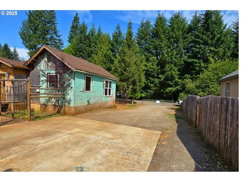 Tiny photo for 49626 High Prairie Loop, Oakridge, OR 97463 (MLS # 360069309)