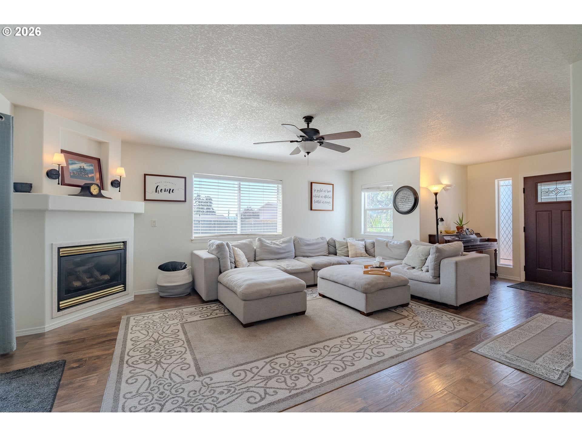 414 N 3RD PL