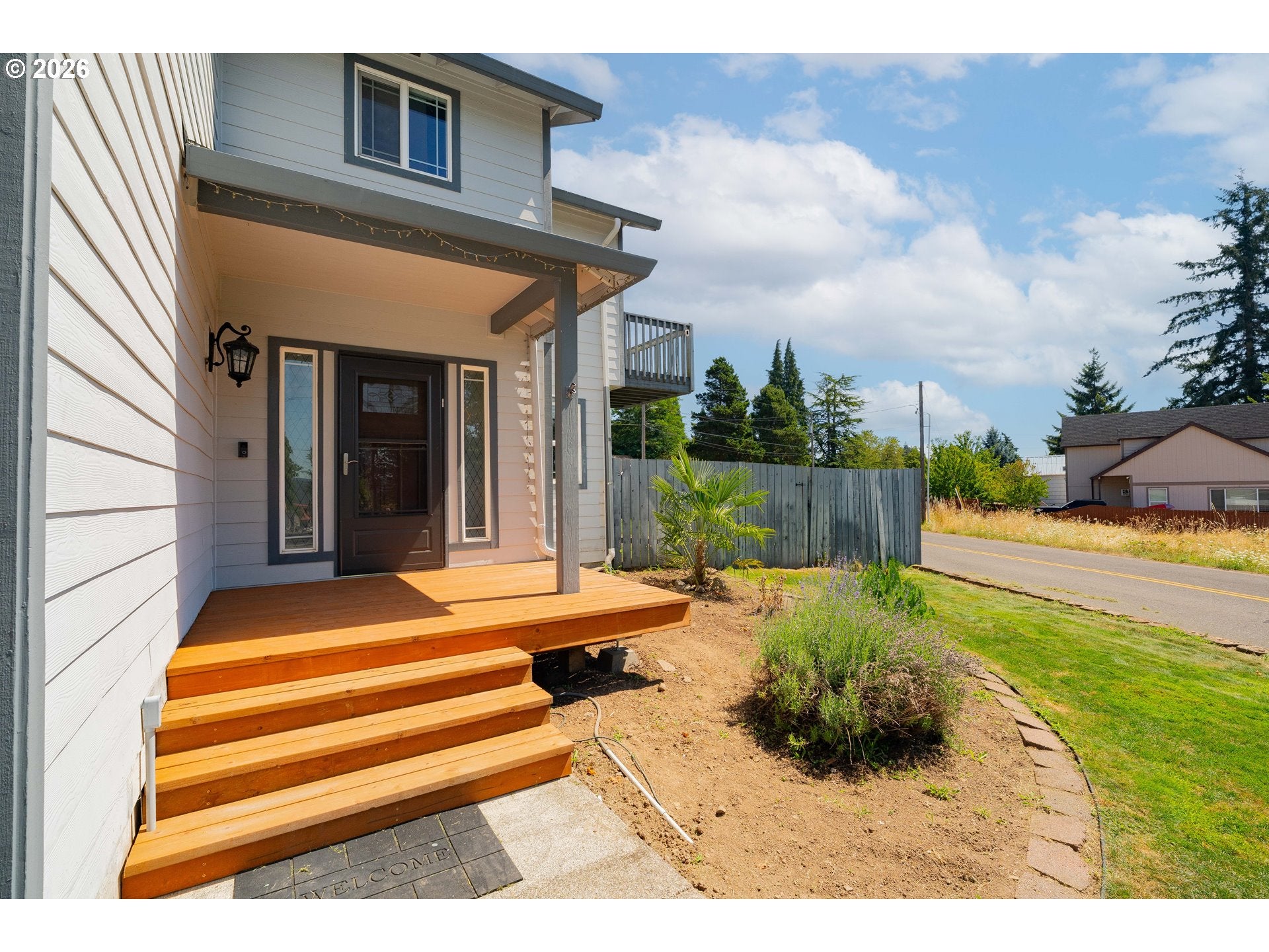 414 N 3RD PL