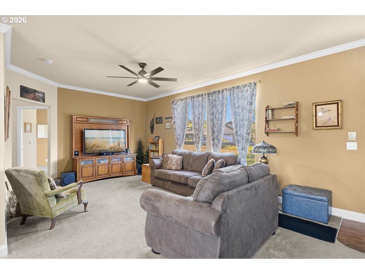 162 ROBERT AVE