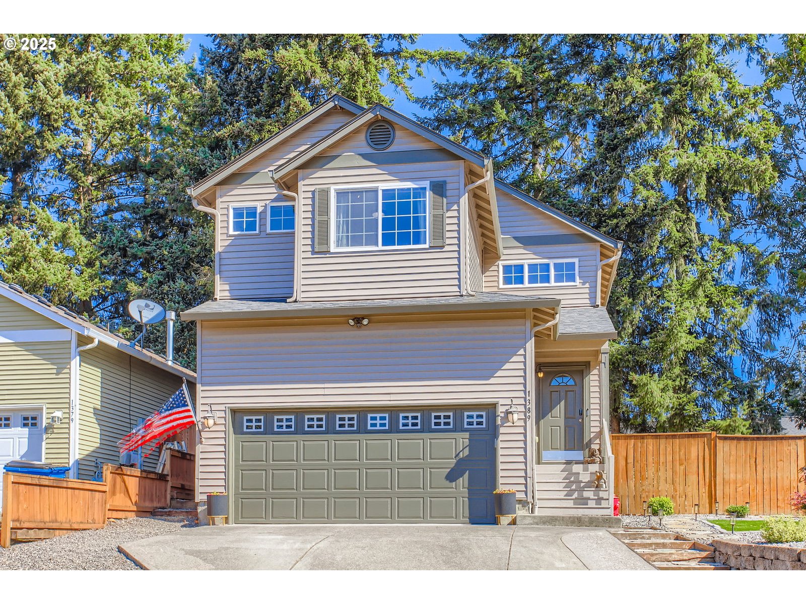 1389 N 24TH CT