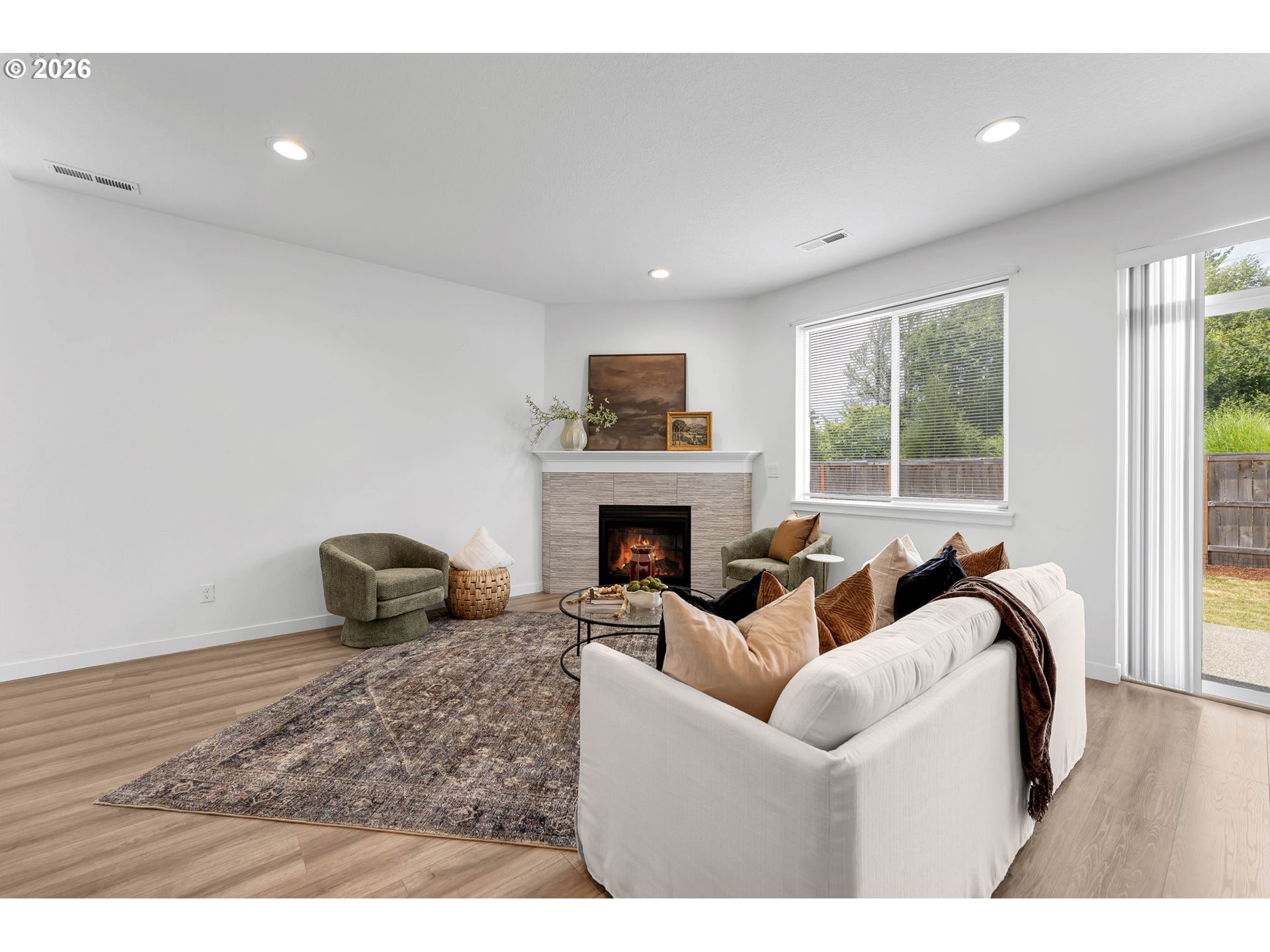 1806 NE 11TH AVE
