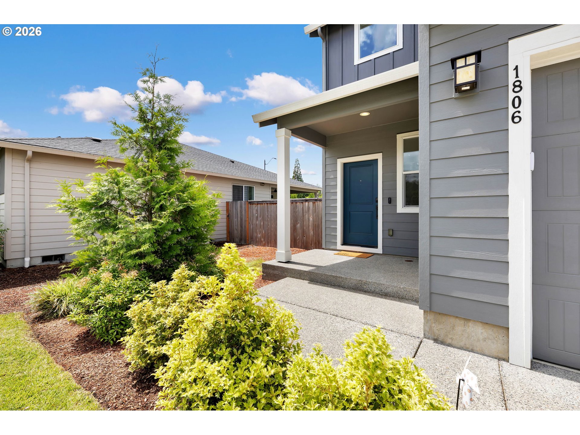 1806 NE 11TH AVE