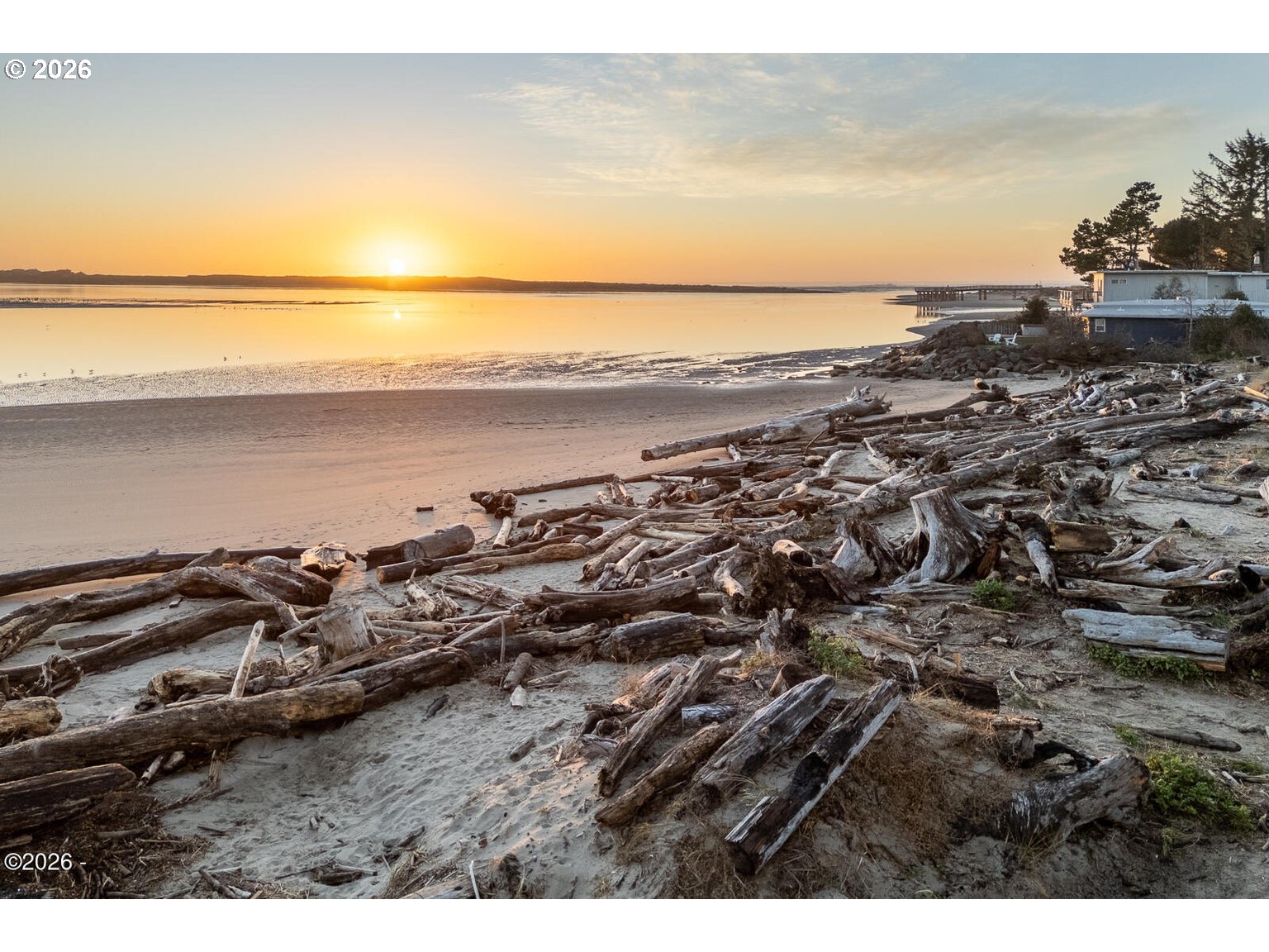 5201 SW HIGHWAY 101 204